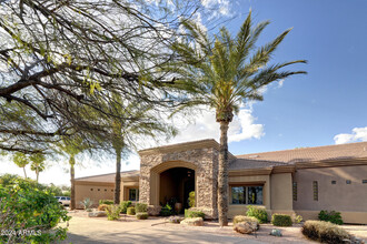 10220 E Desert Cove Ave in Scottsdale, AZ - Foto de edificio - Building Photo