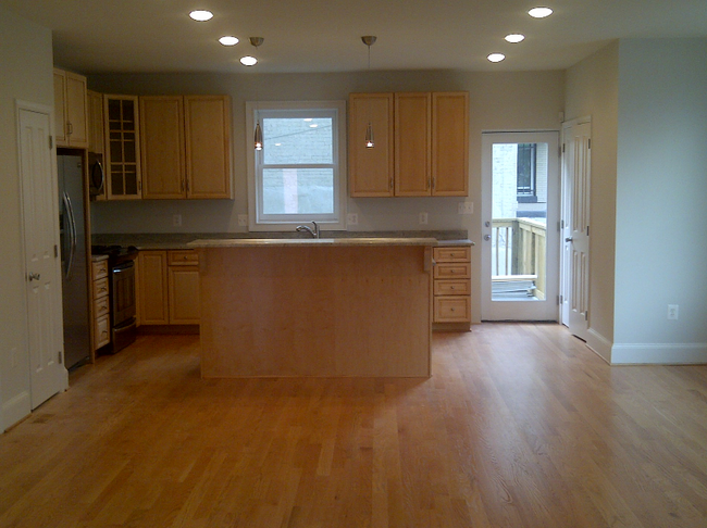 property at 1001 F St NE