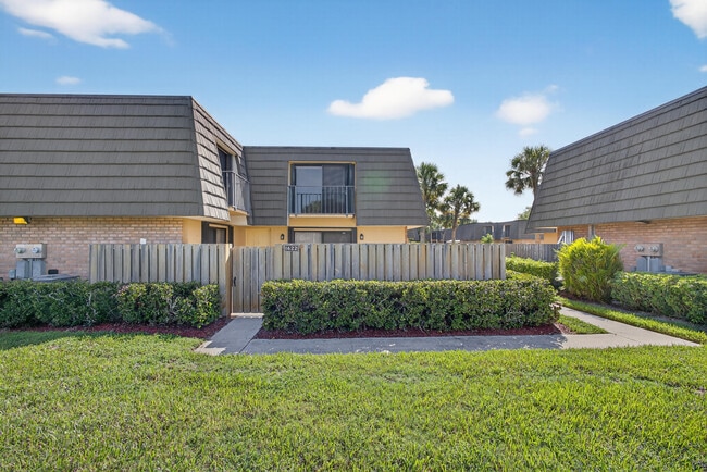 1622 16th Way in West Palm Beach, FL - Building Photo - Building Photo