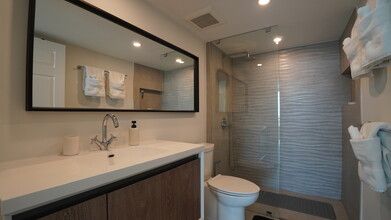 3000 Coral Way, Unit 1504 in Coral Gables, FL - Building Photo - Building Photo