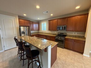 4794 Sage Thrasher Way. in Sparks, NV - Building Photo - Building Photo