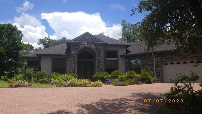 property at 581 E Liberty St