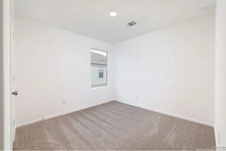 14030 Rooster Run in San Antonio, TX - Foto de edificio - Building Photo