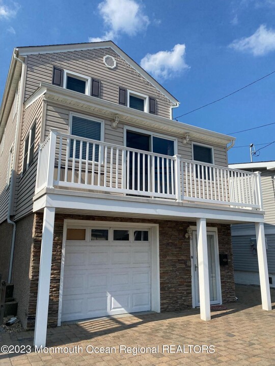 36 Kearney Ave in Seaside Heights, NJ - Foto de edificio