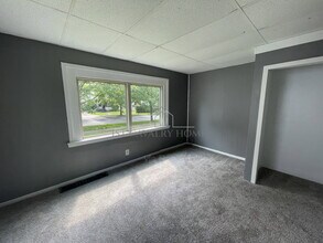 730 Noble Ave in Akron, OH - Foto de edificio - Building Photo