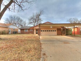4816 Del Crest Dr in Del City, OK - Building Photo