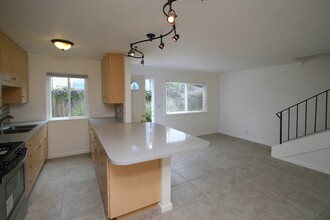 415 Rancheria St, Unit 2 in Santa Barbara, CA - Foto de edificio - Building Photo