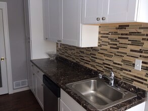 431 Snelling Ave S in St. Paul, MN - Building Photo - Building Photo