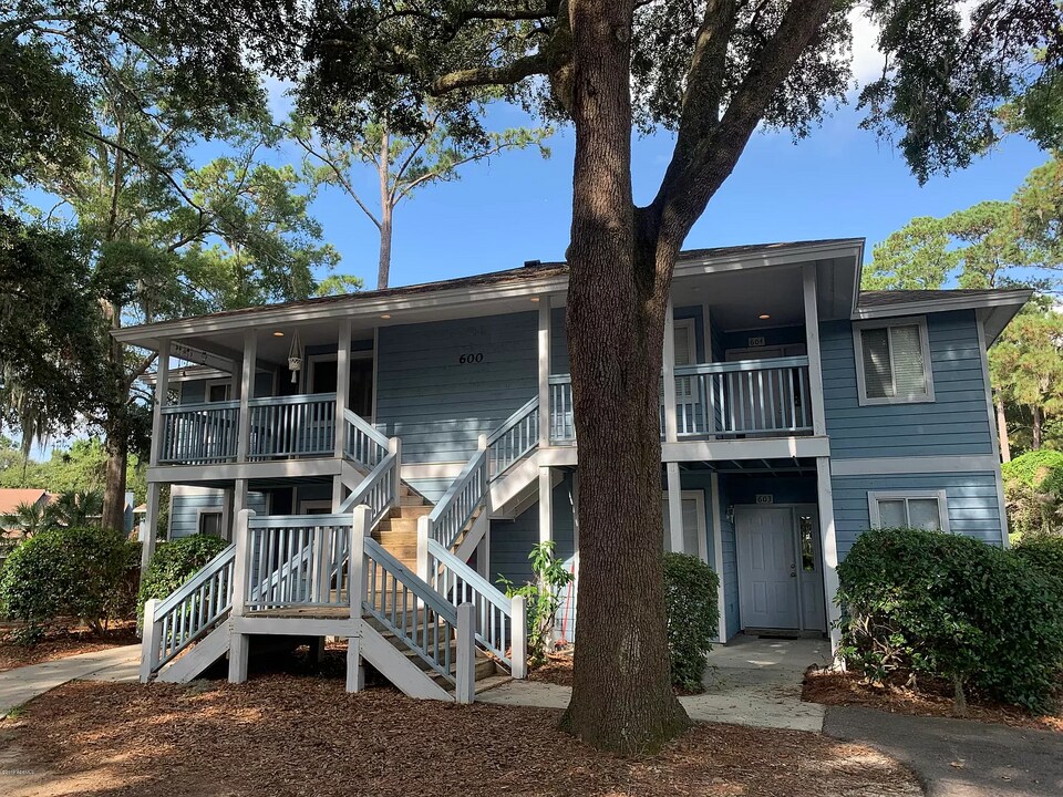 603 Battery Ln in Beaufort, SC - Building Photo