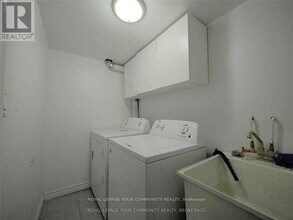 69 Samson Crescent in Toronto, ON - Building Photo - Building Photo