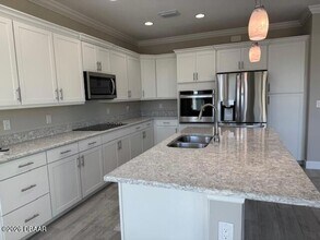 600 Beach Bum Blvd in Daytona Beach, FL - Foto de edificio - Building Photo