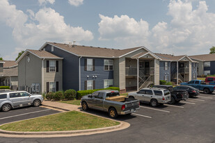 The Life at Elmwood Grove in Springdale, AR - Building Photo - Building Photo