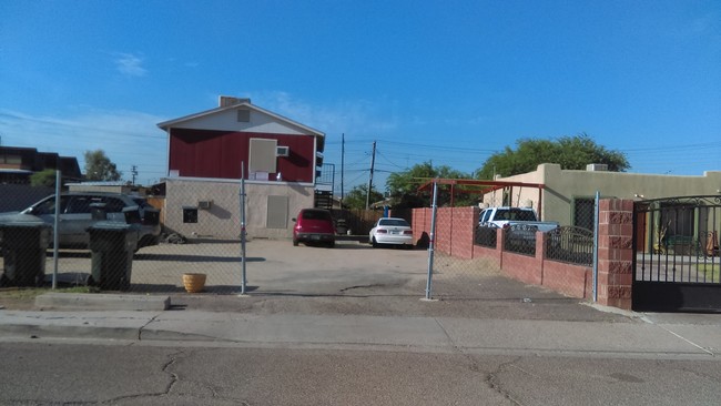 2525 E Monroe St in Phoenix, AZ - Building Photo - Building Photo