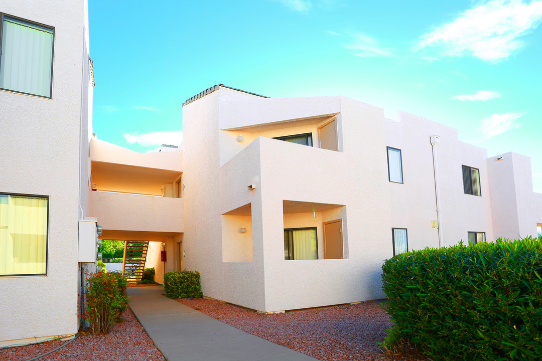 Desert Springs in Tucson, AZ - Foto de edificio