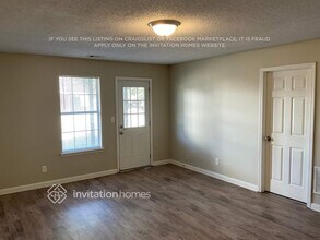 301 Summer Hill Cir in Stockbridge, GA - Building Photo - Building Photo