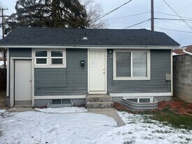 1236-1236 E Lewis St in Pocatello, ID - Building Photo