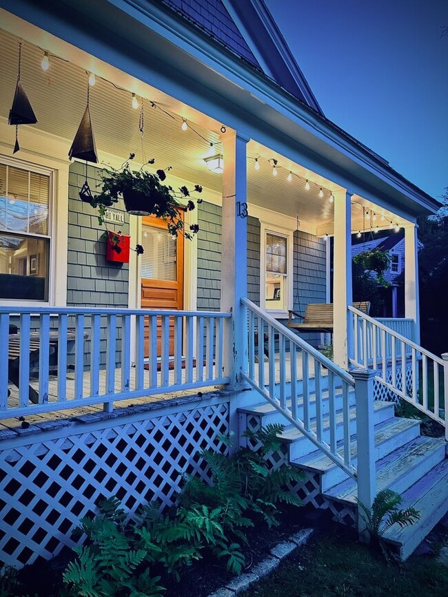 13 Thompson St in Brunswick, ME - Building Photo - Building Photo
