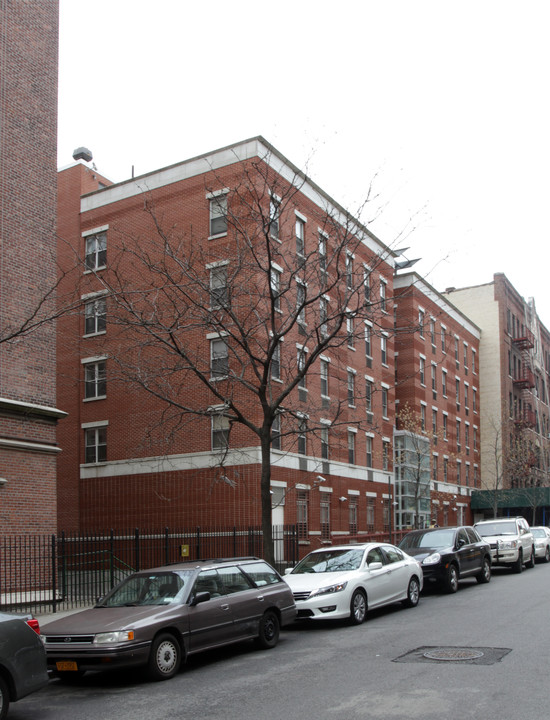West 140th Street in New York, NY - Foto de edificio