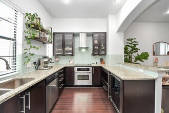 2110 Shearn St in Houston, TX - Building Photo - Building Photo