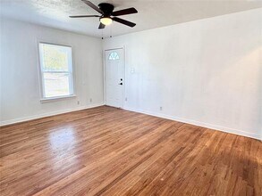 4236 Voncille St in Haltom City, TX - Building Photo - Building Photo