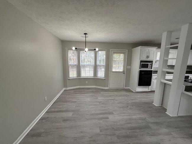698 Needmore Rd in Clarksville, TN - Building Photo - Building Photo