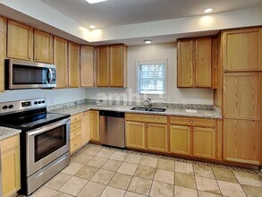 1205 Chapmans Retreat Dr in Spring Hill, TN - Building Photo - Building Photo