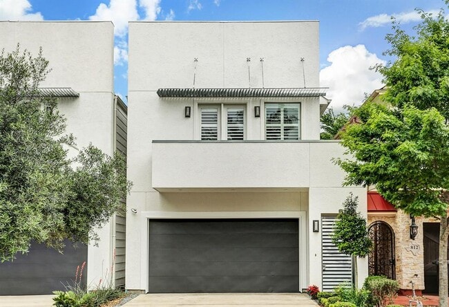 property at 814a Olive St