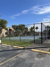 10229 NW 9th St Cir in Miami, FL - Building Photo - Building Photo