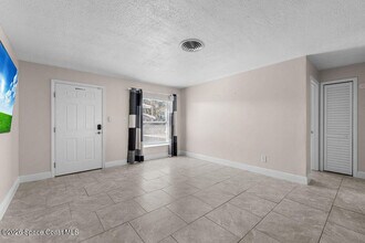 722 Granada St in Fort Pierce, FL - Building Photo - Building Photo