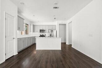 1207 Paseo Seashore, Unit 82 in San Diego, CA - Building Photo - Building Photo
