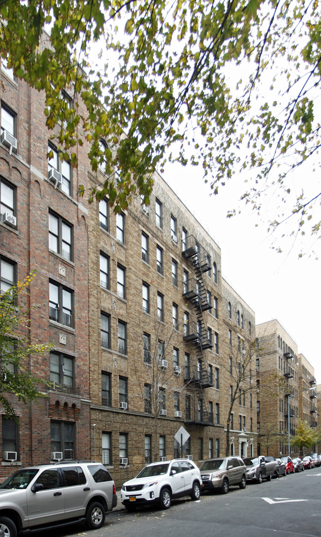 Rayan Apartments in Bronx, NY - Foto de edificio - Building Photo