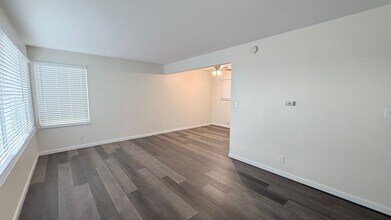14723 Martell Ave-Unit -14723 Martell Ave Unit A in San Leandro, CA - Foto de edificio - Building Photo