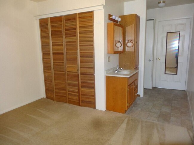 1375 Grant Ave-Unit -1375B Grant Ave in Arcata, CA - Building Photo - Building Photo