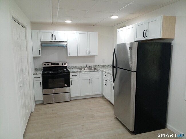 103 Hillside Ave in New Haven, CT - Building Photo - Building Photo