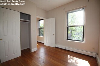 11 Worcester St, Unit #2 in Boston, MA - Foto de edificio - Building Photo