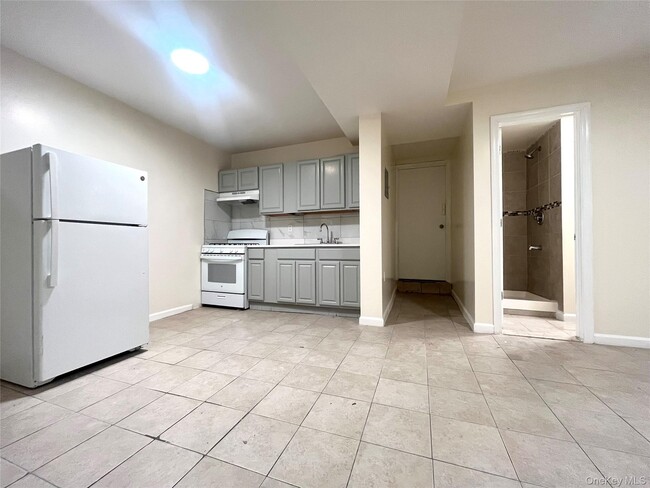 property at 849 Montgomery St