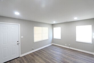 7808 Vienna Ave in Birmingham, AL - Building Photo - Building Photo