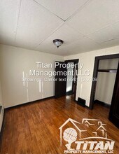 822 S Commercial St in Neenah, WI - Building Photo - Building Photo