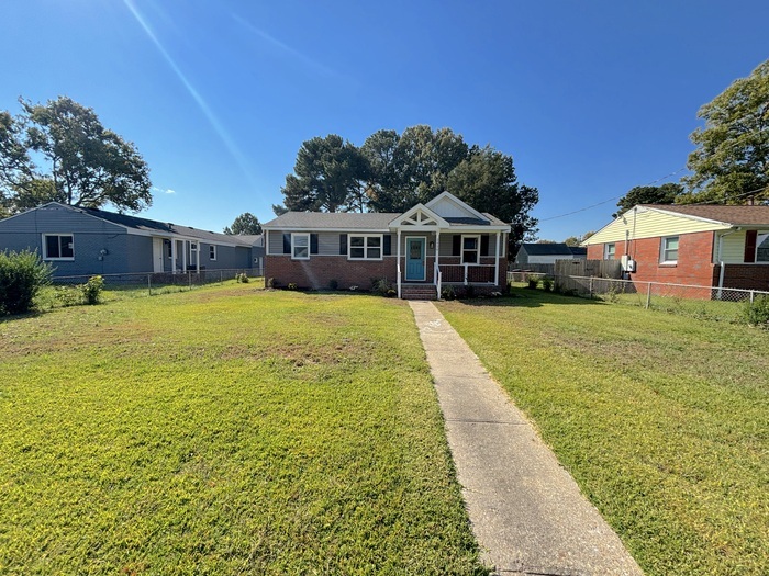 2920 Berkley Ave in Chesapeake, VA - Building Photo