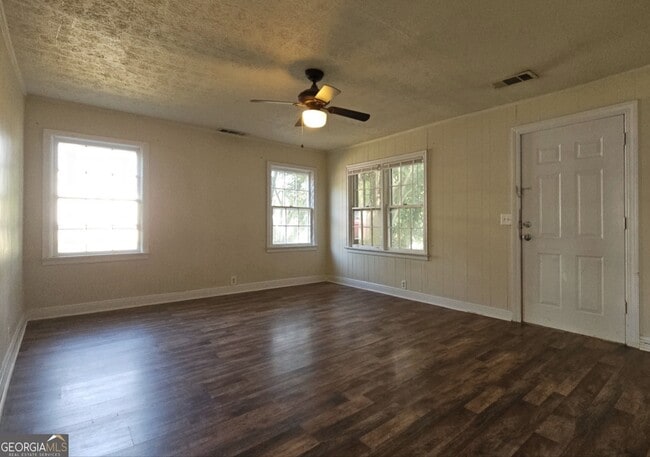 1751 Atlanta Hwy SE in Statham, GA - Building Photo - Building Photo