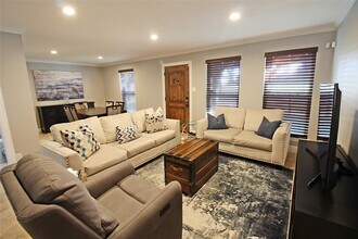 10386 Hammerly Blvd in Houston, TX - Building Photo - Building Photo