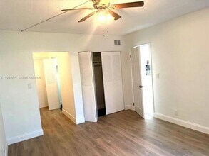 5495 NW 10th Ct, Unit 104 in Plantation, FL - Building Photo - Building Photo