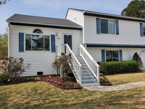 2321 Skipjack Ln in Chesapeake, VA - Building Photo - Building Photo
