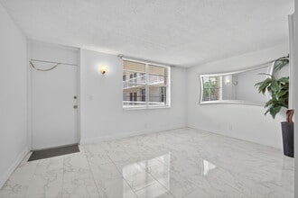 1131 SE 4th St in Boynton Beach, FL - Building Photo - Building Photo