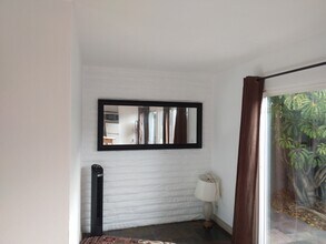 3331 Dickens St, Unit Studio 1 in San Diego, CA - Building Photo - Building Photo