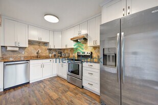 12119 SE 319th Pl in Auburn, WA - Building Photo