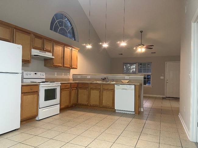 property at 138 Cambridge Dr