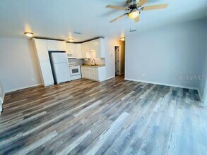 327 S Fernwood Ave in Clearwater, FL - Building Photo - Building Photo