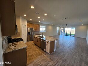 1260 Treasure Trl in Apache Junction, AZ - Building Photo - Building Photo