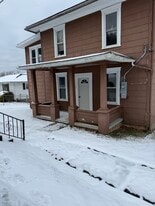 713 N 8th Ave in Paden City, WV - Building Photo